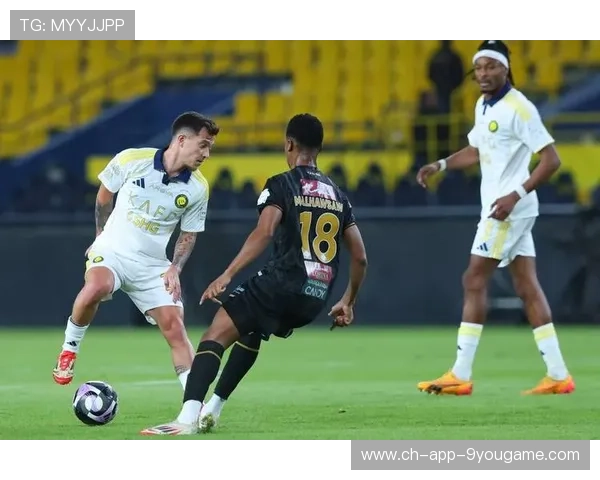 奥斯梅恩突破造险，那不勒斯主场奏凯