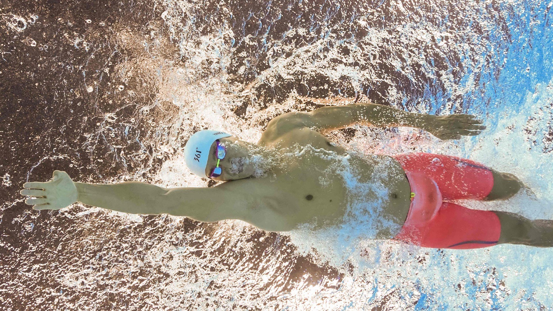 奥尔韦拉全程保持稳定发挥,奥尔维拉